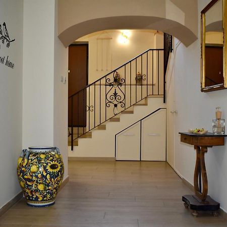 Bed and Breakfast Dimora Normanna à Aversa Extérieur photo