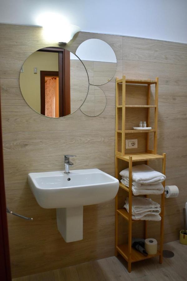 Bed and Breakfast Dimora Normanna à Aversa Extérieur photo